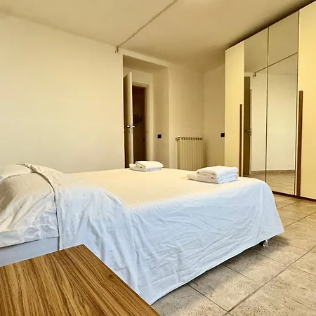 Fronte Mare Ampio Quadrilocale Apartmán