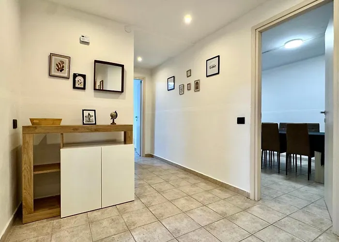 Fronte Mare Ampio Quadrilocale Apartmán