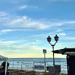 Fronte Mare Ampio Quadrilocale Appartement Alassio
